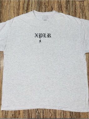 Men's Short Sleeve Crew Tee in Light Gray